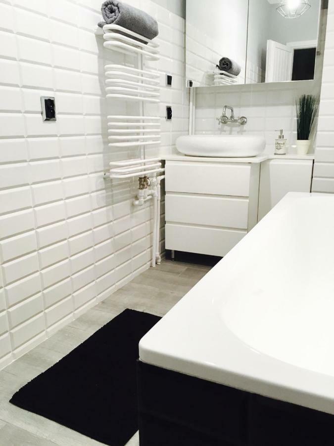 Clicktheflat Apartment Chmielna 7 Warschau Buitenkant foto