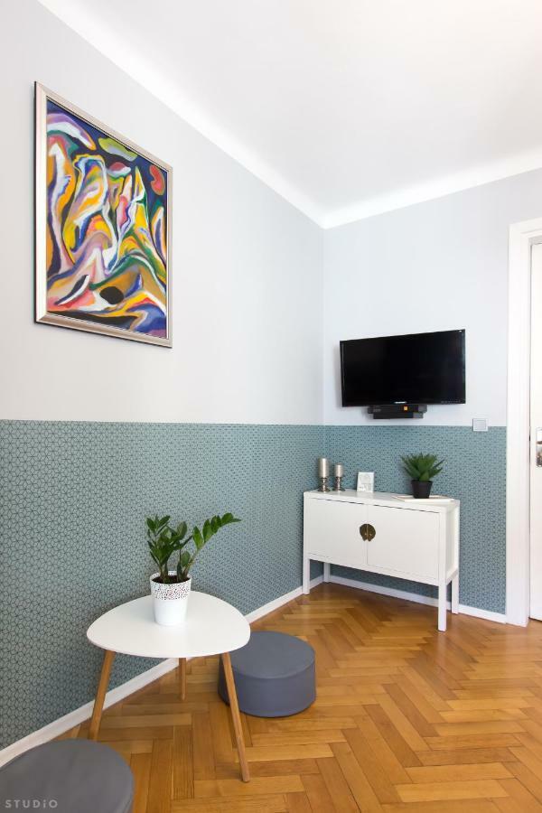 Clicktheflat Apartment Chmielna 7 Warschau Buitenkant foto